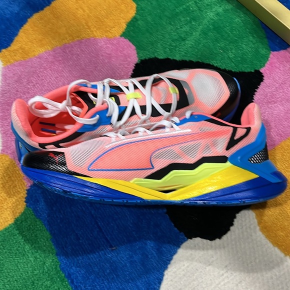 Brand new shoes for sale for women 100% authentic for running - Picture 4 of 9